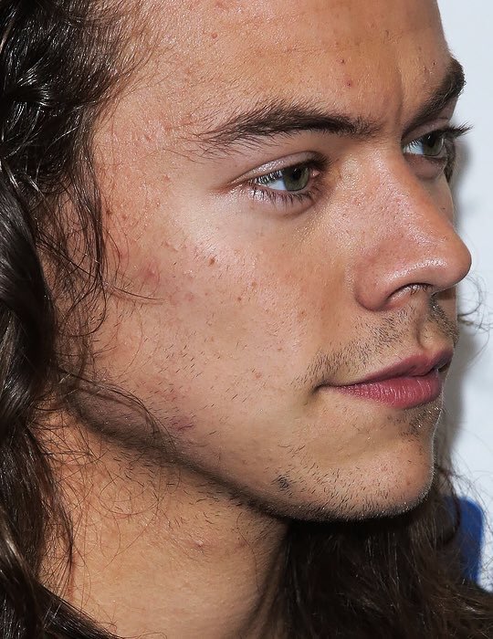 hstylespics's tweet image. He's more beautiful without any photoshop