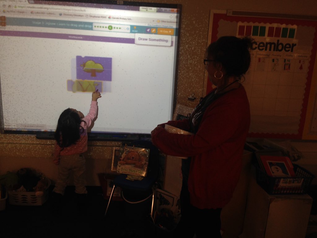 Angelica_Pala's tweet photo. Garrett students code! #lufkinlearns #lufkincodes https://t.co/RT0vvVoQpO