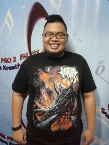 RRIPro2Plb's tweet photo. Announcer RRI Pro 2 Fm Palembang : @OkanSuperr https://t.co/BfbB9tOopz
