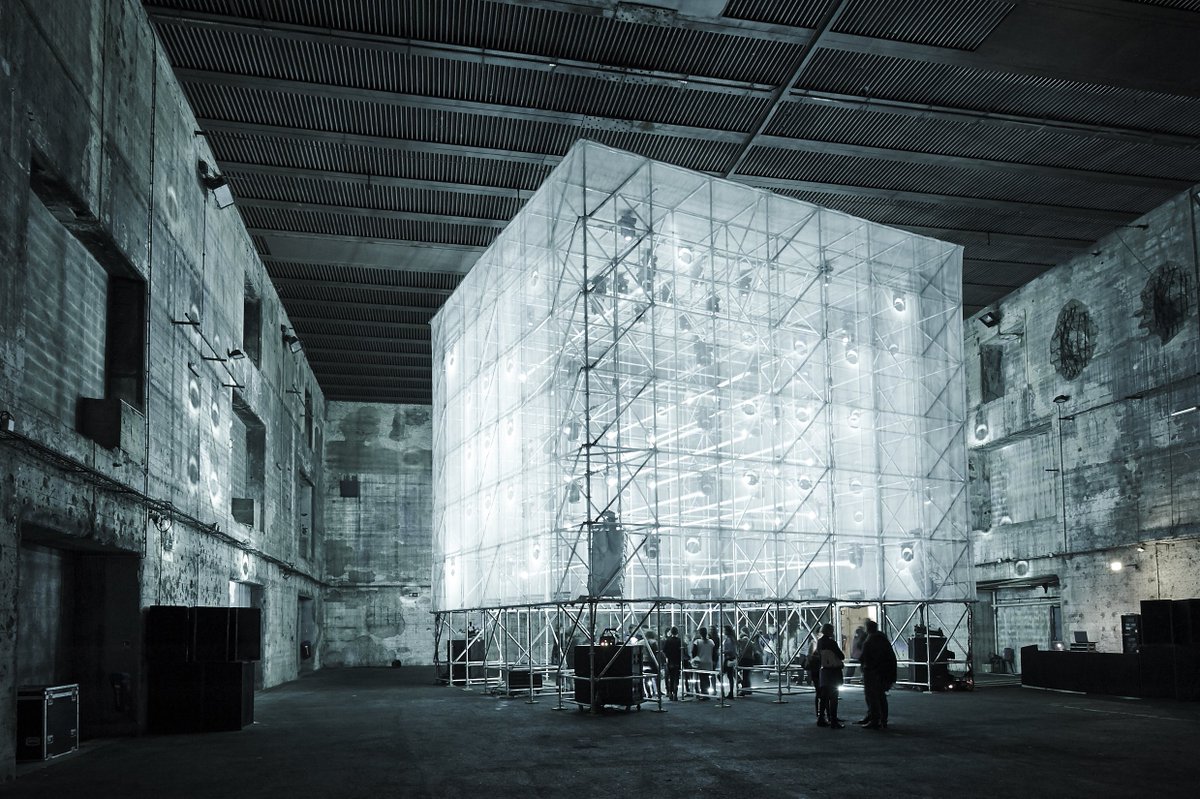 magazine_raise's tweet image. #OnVousDitToutSur 1024 ARCHITECTURE | LABEL CRÉATIF HORS NORMES
 #CreativeLabel #Tesseract #TheWalkingCube See more.