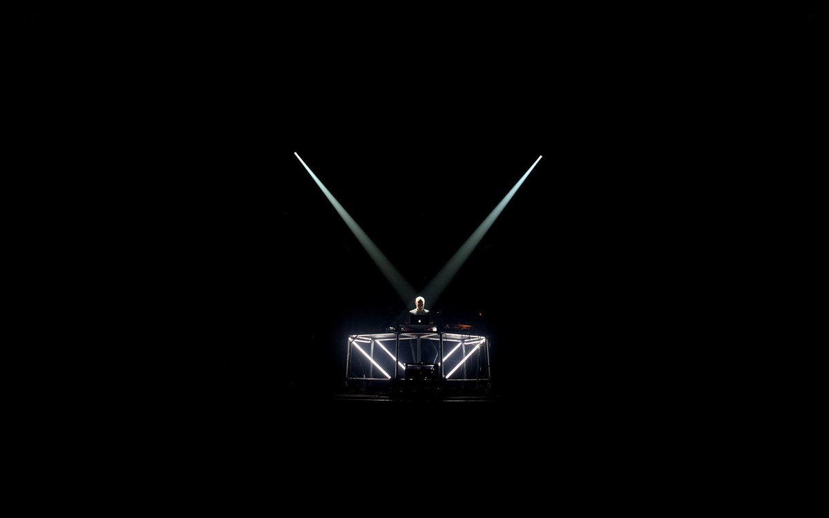 magazine_raise's tweet image. #OnVousDitToutSur 1024 ARCHITECTURE | LABEL CRÉATIF HORS NORMES
 #CreativeLabel #Tesseract #TheWalkingCube See more.