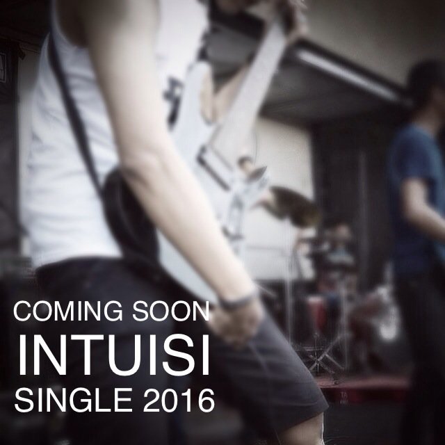 siap mendengar lagu baru kita ? :) 
facebook.com/BloodMyEyes/