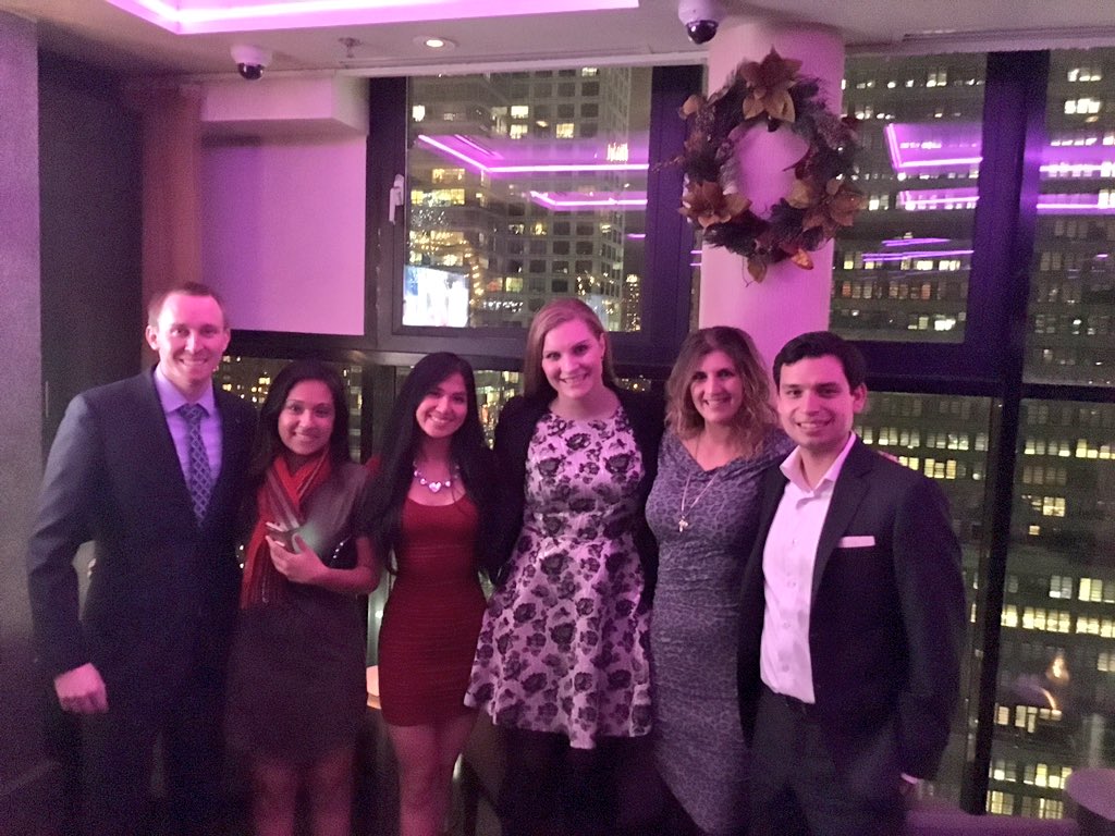 ItsEMT's tweet photo. Love my board!!! What a fun night at @skyroomnyc with the @sasfny_cc!!! @sasfny #TeamSASF #SASFNY #volunteers #NYC https://t.co/mEEFOxMjTA