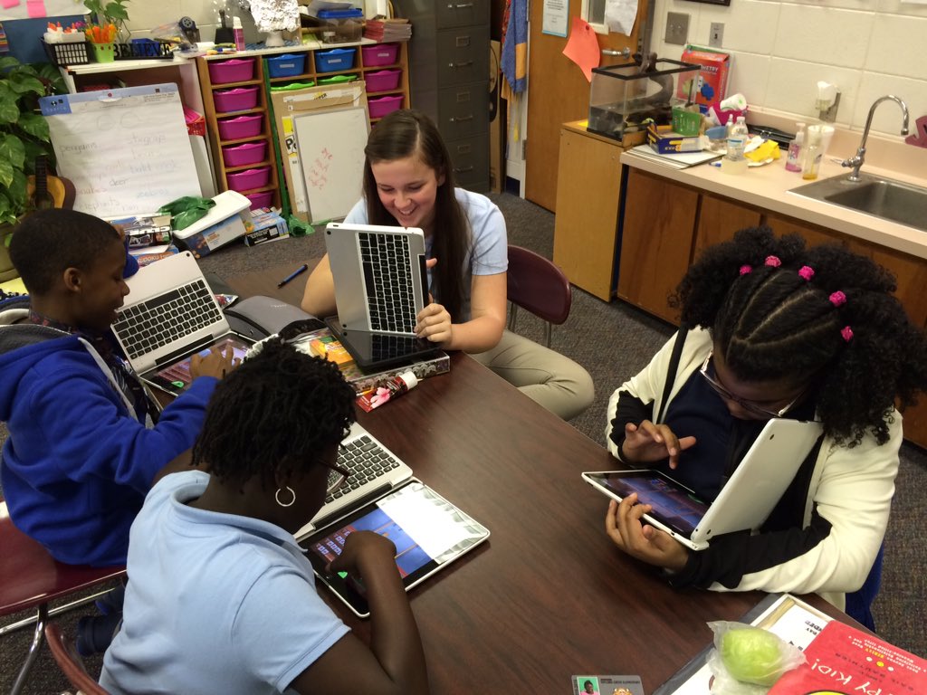 Aspinwall_TCE's tweet image. #HourOfCode in 5th grade GATE #lcssproud #TeamTCE