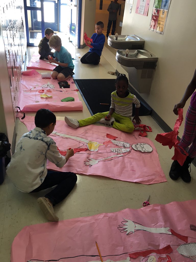 3rdHuffman's tweet photo. Bodies bodies everywhere! https://t.co/jt4PMVHxcB