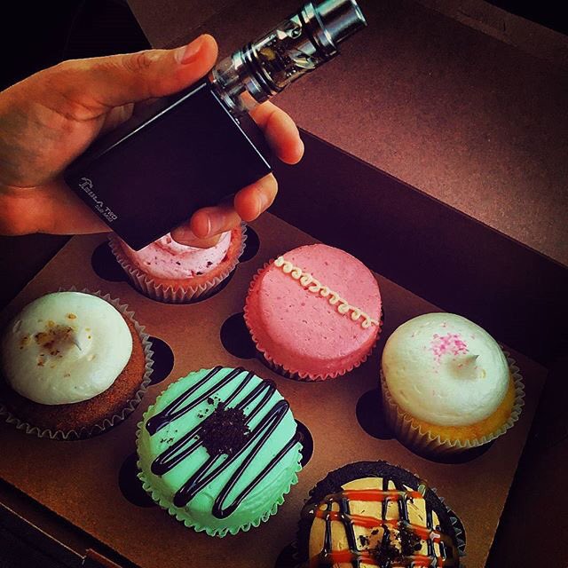 cigarnbeyond's tweet image. #teslatwo #hookah #ehookah #juice booyaa #cosmicfug #cuttwood #beard #crft #klo #vape #supervape #hugesmoke #vapeing