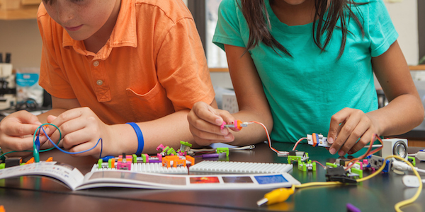 MicrochipMakes's tweet photo. How the Maker Movement is influencing toys and the future of coding: https://t.co/FJQMOsjVVf #HourOfCode https://t.co/0rjAakqeLB