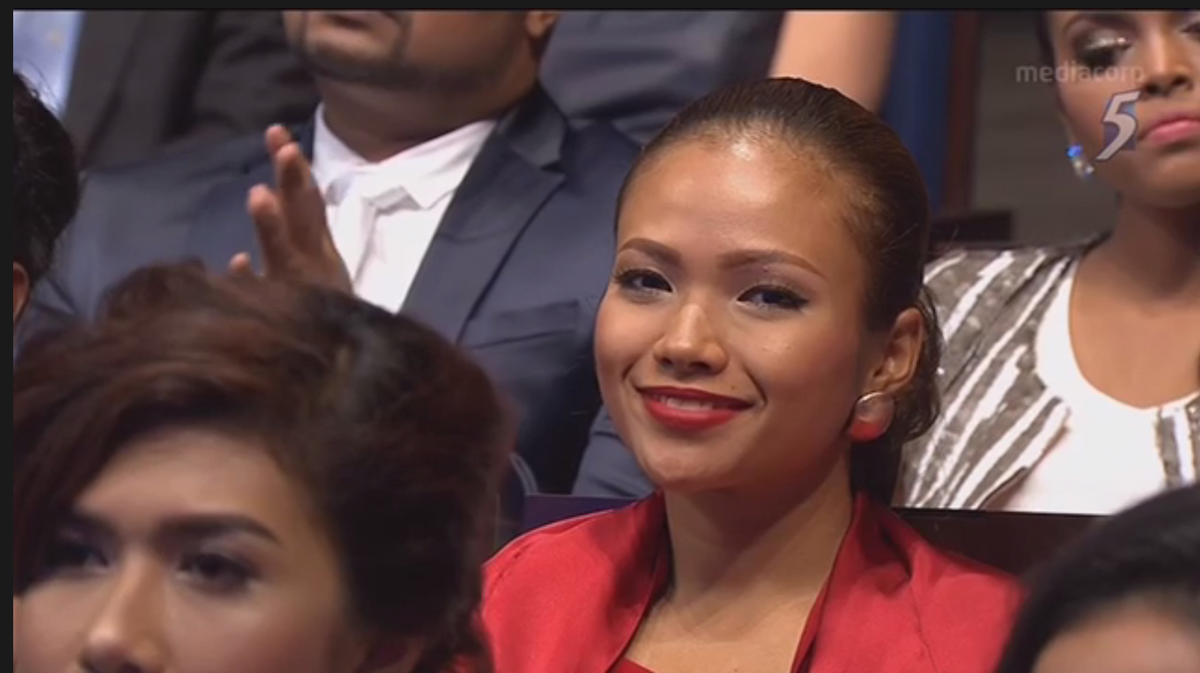 MathildaDsilva's tweet photo. Cantik seh @NadiahMdin! Caught your cute wink in the Audience! #Mediacorpcampus #mediapolis #starsave https://t.co/A4Y0CncStI