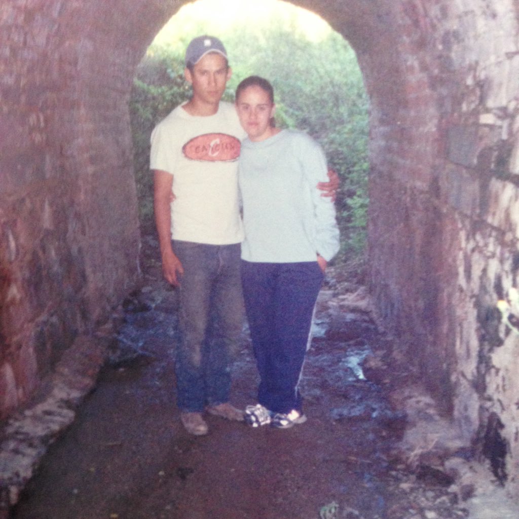 adri_ramrez's tweet photo. 14 años de que la canción de "el problema" fue el pretexto, felicidades por aguantarme. Te amo @diegosinhue https://t.co/ZHHX8YILwP