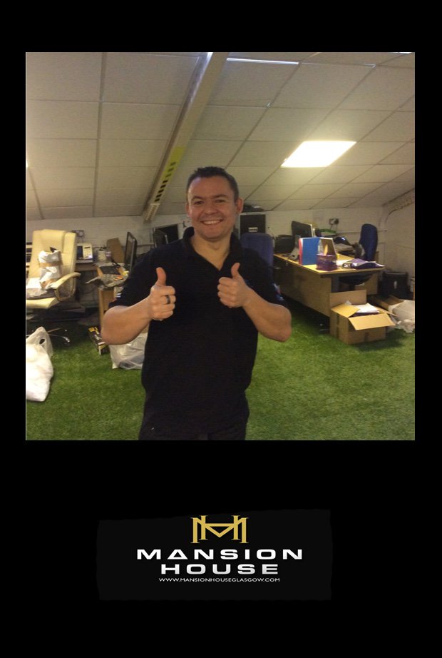 greganderson21's tweet photo. @MansionHouseGl1 #mansionhouse #mansionhouseglasgow #glasgownightlife #glasgow #mansionselfie https://t.co/bTT9hUKxyq