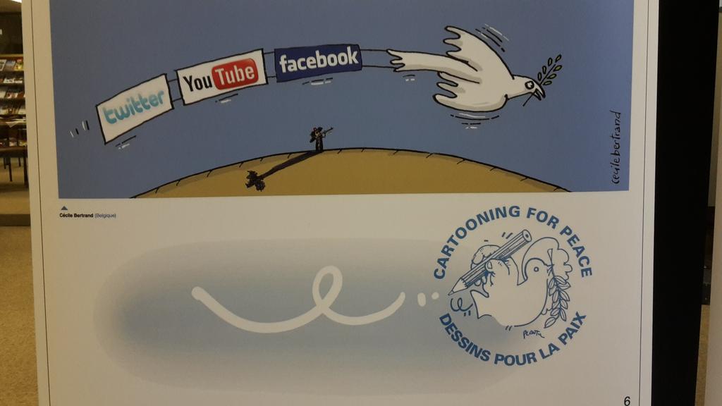 ZuzuSB's tweet photo. Les #dessins pour la #paix sont arrivés à #Bayonne! #inspiration #peace #creative #media @CartooningPeace https://t.co/xnhFP7mfTv