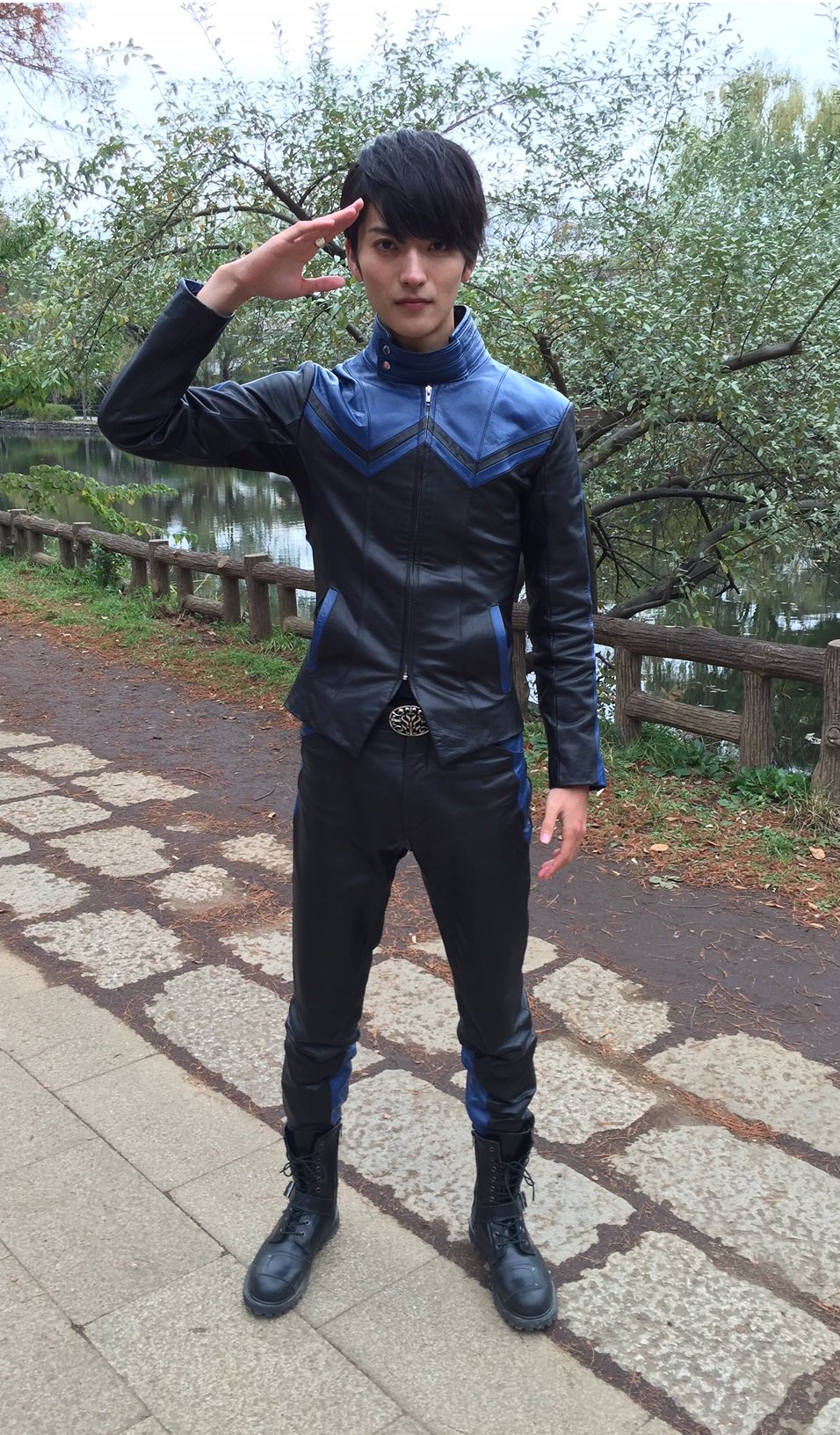 仮面ライダーゴースト深海マコト役山本涼介さんサイン入写真スペクター