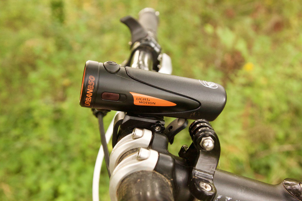 JAMcollective's tweet photo. .@LMLightlife Urban 850: perfect for #MTB, bike commuting or both https://t.co/LaIqay9XYC @singletrackscom https://t.co/eAKi6LcRVJ