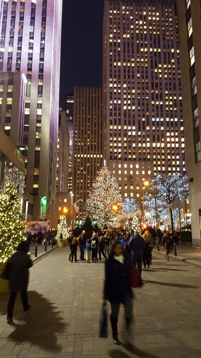 barovero_martin's tweet photo. New york https://t.co/hnOoLQgfDn