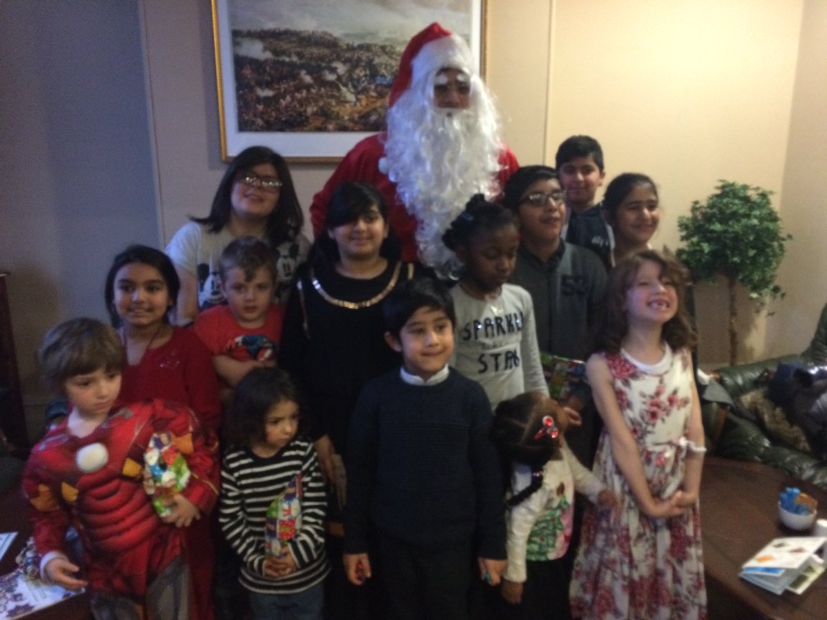 DeafChildrenNW's tweet photo. DNCW Xmas Party! https://t.co/jbsJI2TUZg