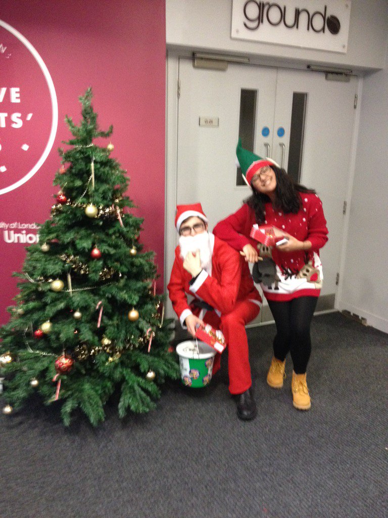QMSUsocieties's tweet photo. .@ragqmmileend Looking fabulous and raising money for our great charities at #QueenMerry https://t.co/GynOb1iEwE