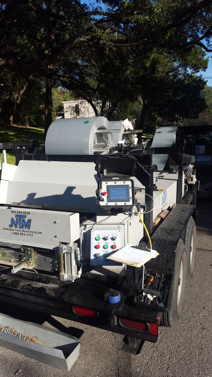 #makingpanels #peachtreeroofingtexas #metalroofing #standingseam #galvalume # doublelock #reroof