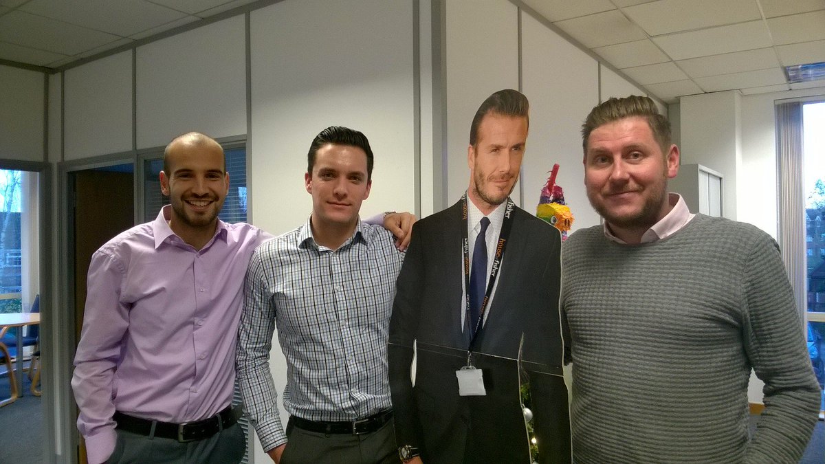 StayHOF's tweet photo. Look who stopped by the @stayhof offices this afternoon?@victoriabeckham #DavidBeckham with @Gareth_HOF @sweeny905 https://t.co/RRx0gRMebY