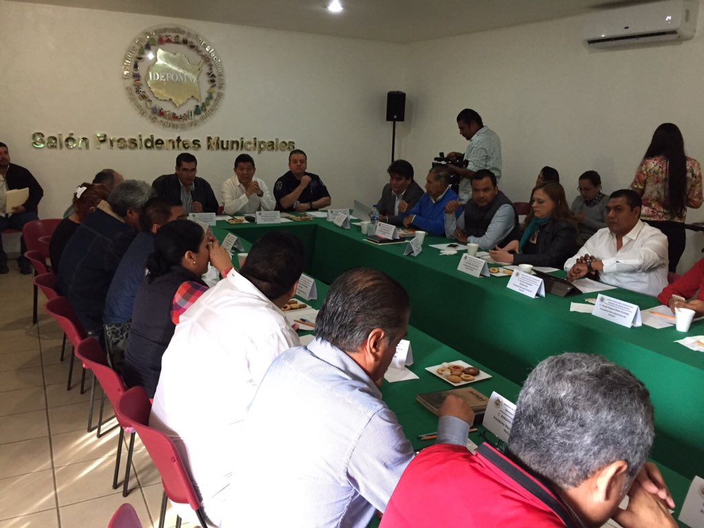 SG_Morelos's tweet photo. Inicia en @Idefomm_morelos reunión con alcaldes electos y comisionado @kpya https://t.co/GI3zRMjoEt