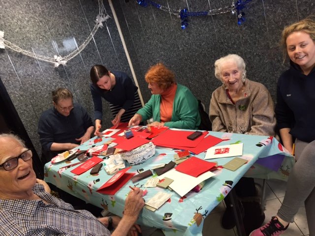 SpectrumBelfast's tweet image. Craft Cafe today with Clifton House Bruce House &amp;amp; vols from Victoria College. Festive and fantastic @artworkTC