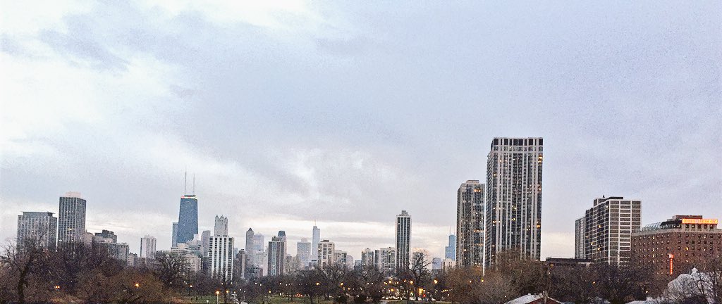 crystal_v11's tweet photo. Chicago Skyline. 👌🏻😍🏙 #WeekendPicture #LoveYourCity https://t.co/ptTryhqU9l