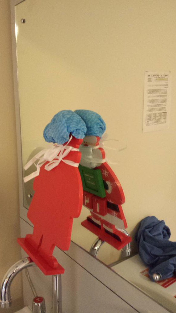 Santa_INS's tweet photo. Sin number 1: Pride. Damn, I'm a handsome wee guy. https://t.co/jQfsIGJsAd