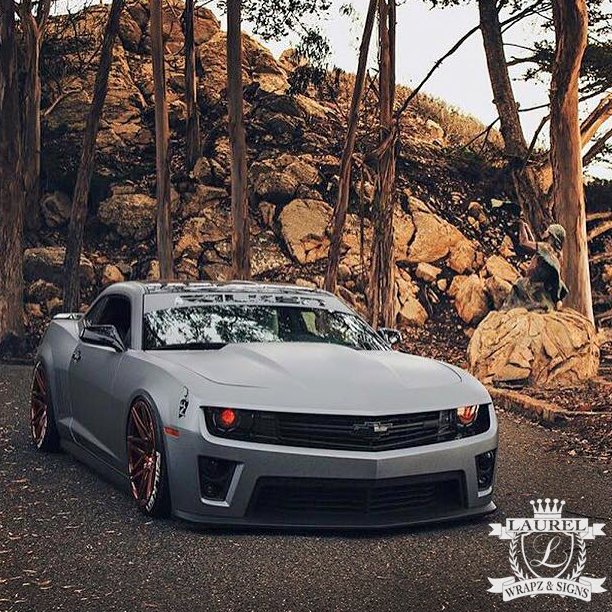 ffellers's tweet image. This Camaro looks wicked and one of a kind with a #wrap in @3MGraphics Matte Silver. Thanks @laurelwrap