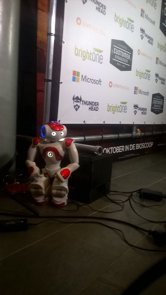 rikvera's tweet photo. Nao moe na zoveel fotoshoots #XCE15 https://t.co/uN2GFalqSu