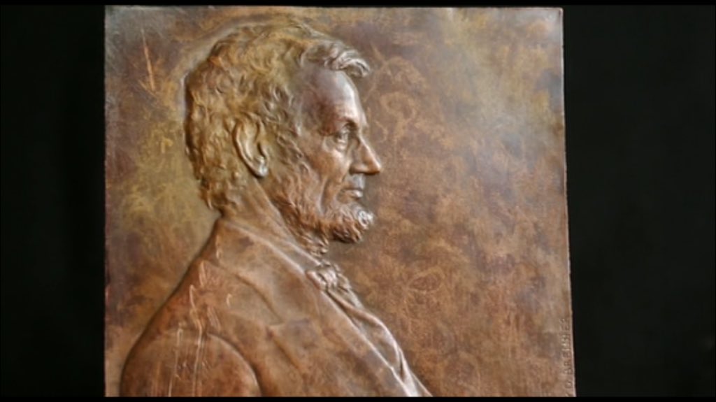 AuntiePegg's tweet image. Found in the ground ? #PoshPawnbrokers #ppb