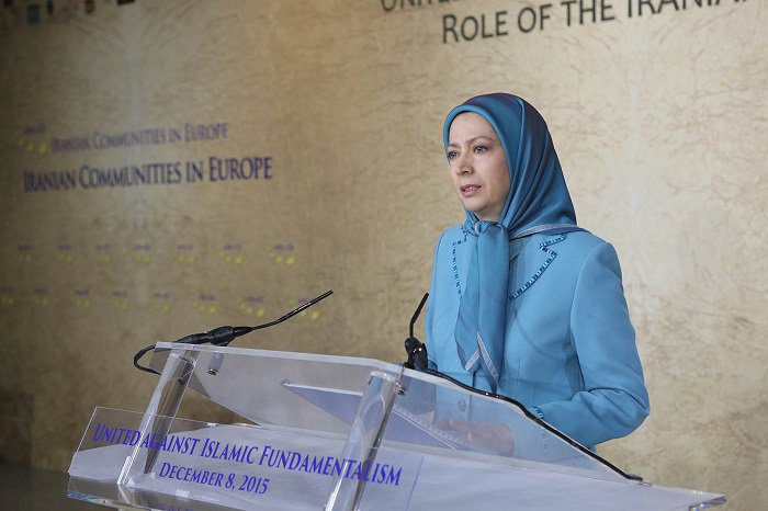 Maryam_Rajavi_A's tweet photo. من يدعي الاسلام فعليه أن يقف بوجه بشار الأسد وخامنئي ولا أن يستهدف المواطنين الأبرياء بوابل من الرصاص
#ایران #سوریا https://t.co/MbE7gOPKdA