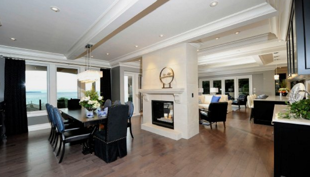 vghmillionaire's tweet photo. Check out our fabulous White Rock Home featured in @BlvdChinese magazine: https://t.co/mKMjQxHzox #Vancouver #19Plus https://t.co/i4gfZyacIC