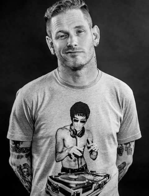Happy birthday corey Taylor 