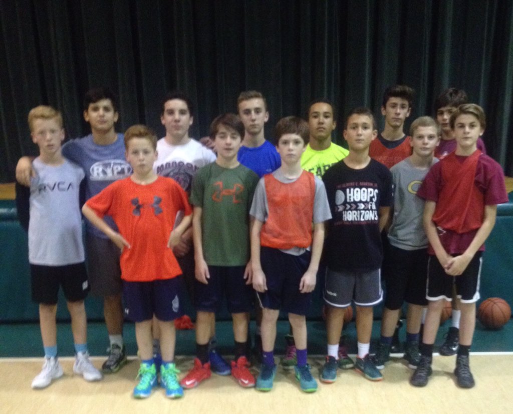 MBHoops10's tweet photo. Shrewsbury Boro Boys seriously preparing for our first game Friday! #GoTigers #makestops https://t.co/9arBkBQRnB