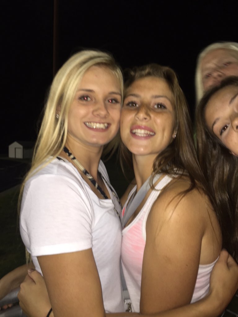 KoriRutkowski's tweet photo. Happy Birthday Brookie! Love you lots hope you had a great day!! @bdeering1912 ❤️❣ #backbuddy #shorthair #4thgrade https://t.co/13DUBLlncr