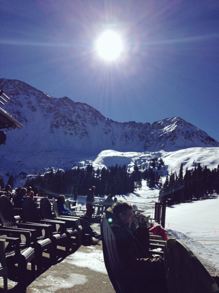 Burmeisterrr's tweet photo. Only 4 more hours of work. . I got this. . #OffWorkTomorrow #GetMeOnTheMountain #TiredOfStaringAtTheComputer 
❄️🏂🔥💯🍻 https://t.co/dLwgkdWYEb