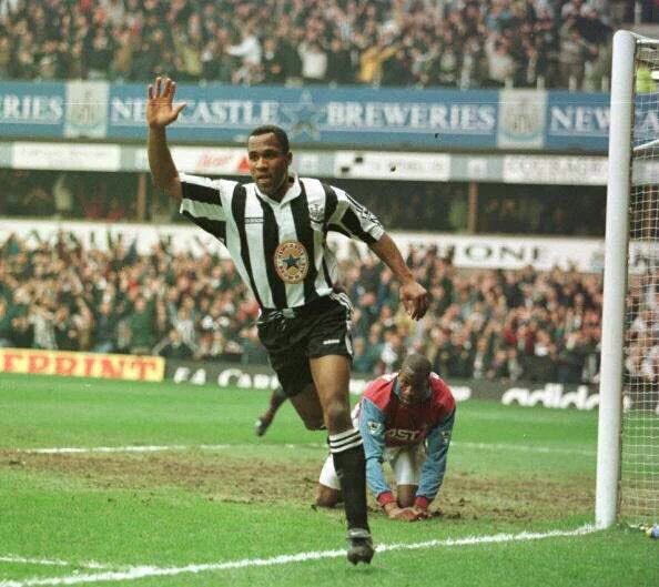 Happy birthday to this fine man.
Sir Les, Sir Les Ferdinand! 49 today  