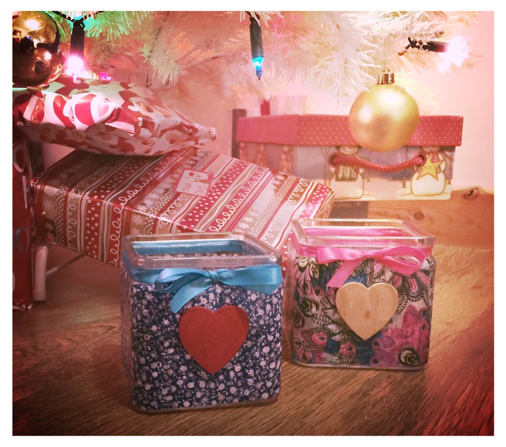 LPmakeup's tweet photo. https://t.co/HDvAyLUhWT #christmas #handmade #lauraanne https://t.co/dkhxJJPRDd