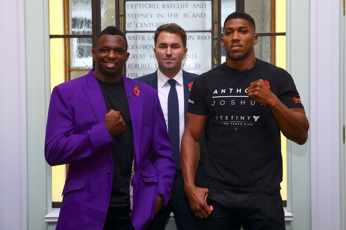 talkSPORT's tweet photo. Exclusive - Anthony Joshua vs Tyson Fury 'will happen inevitably', says @EddieHearn https://t.co/ojaMzdreww https://t.co/JledLU4dRD