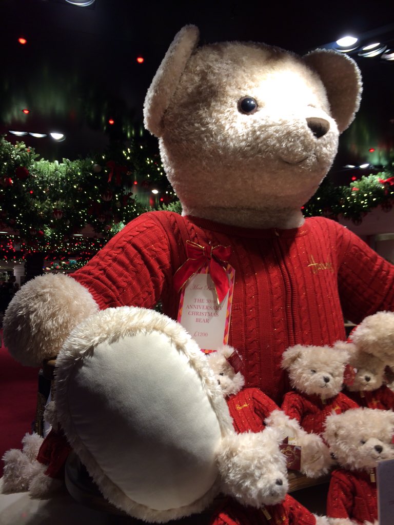 Nasher's tweet image. Great visit to Harrods Christmas Grotto today #harrodsmonents