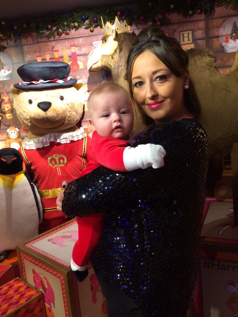 Nasher's tweet image. Great visit to Harrods Christmas Grotto today #harrodsmonents