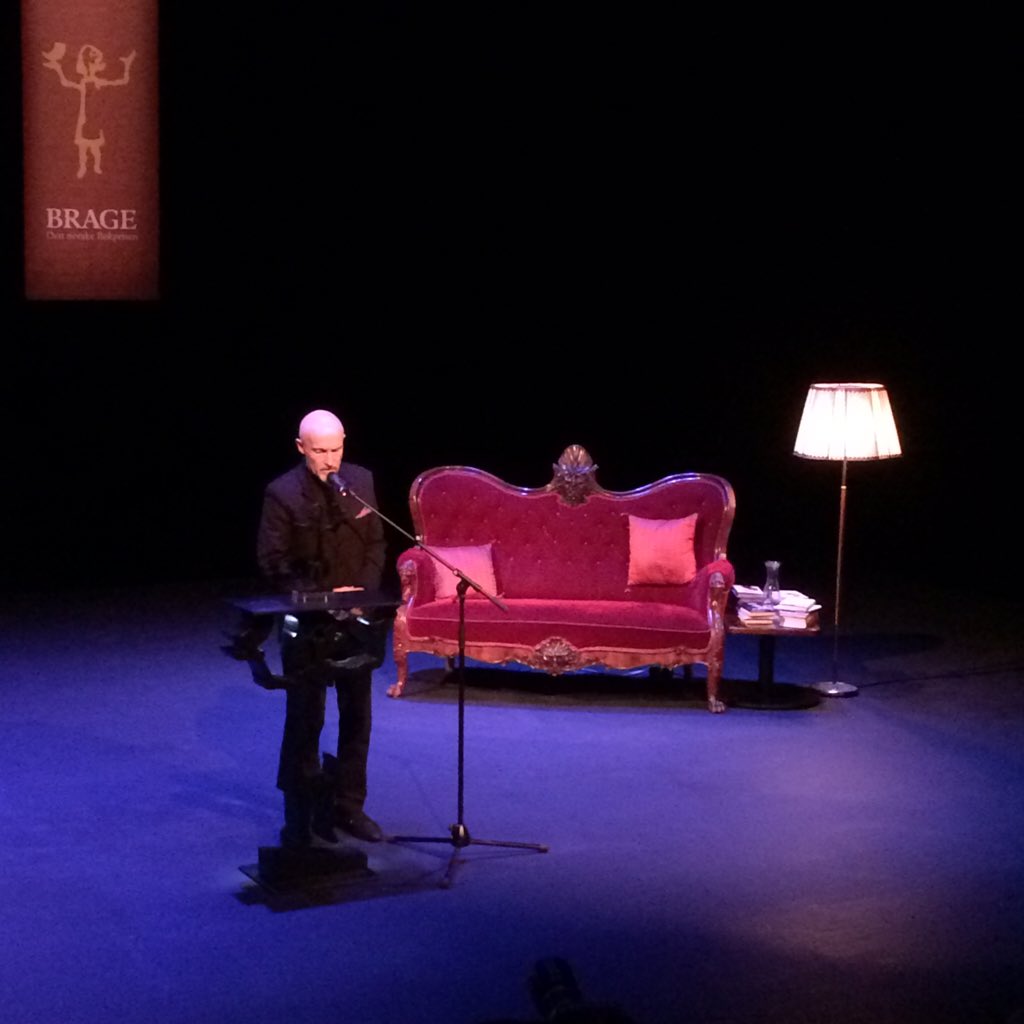 CappelenDamm's tweet photo. Jaaaaaah! #brageprisen i klassen Skjønnlitteratur går til Lars Saabye Christensen!! https://t.co/KEytNHGzuK