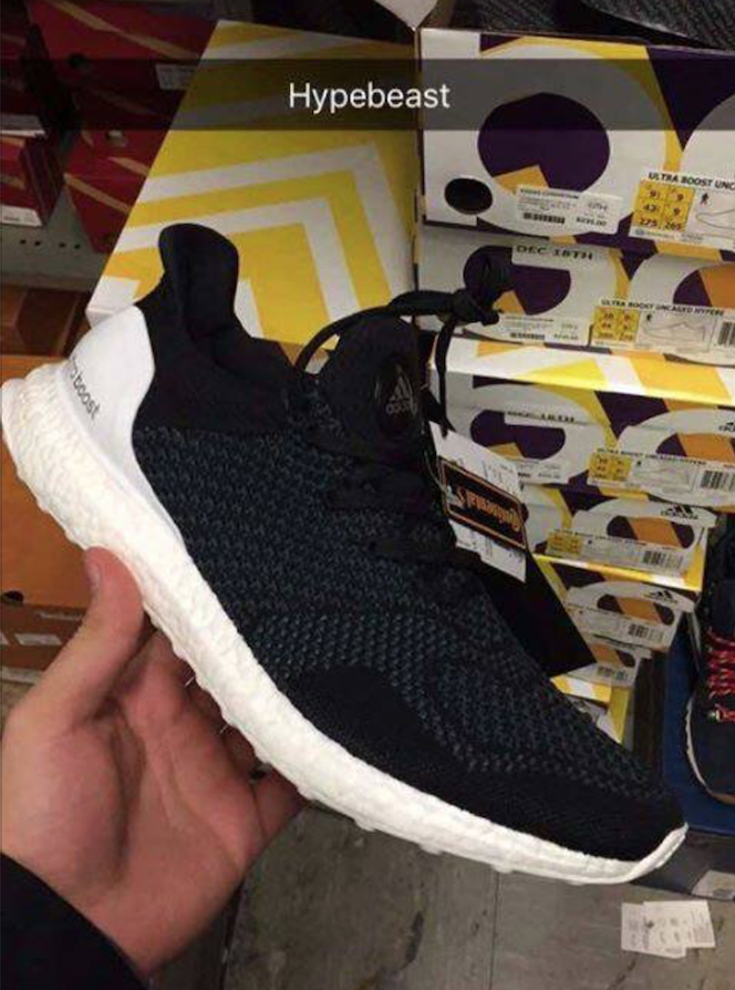 SneakerShouts's tweet photo. First Look at the Hypebeast x Adidas Ultra Boost Collab https://t.co/78MNPRhoRl https://t.co/Z5tycBuH9y