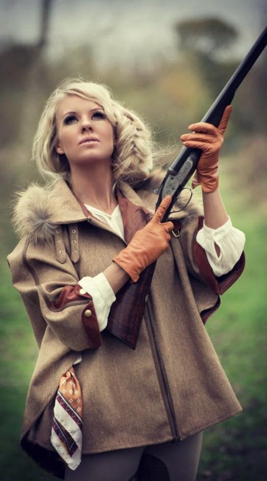 HollandCooper's tweet photo. Steal @Rachel__Carrie 's style with our brown herringbone cape. Perfect for shooting! https://t.co/3ka2GQE5jt https://t.co/QQTUFe5PNh