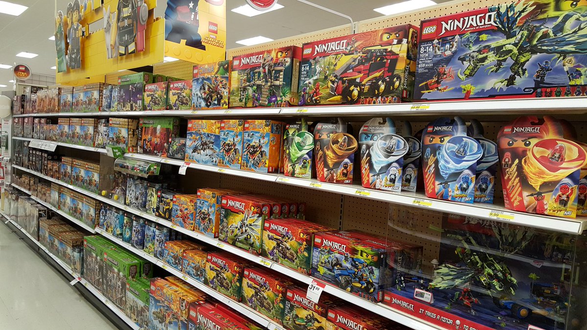 yendoukoi23's tweet photo. Flexed and filled for the holiday rush at T1193! @pratt_reggie @keithlyons01 @LydiaDiazTGT @GinaMogollon https://t.co/adnFP4Xx0D