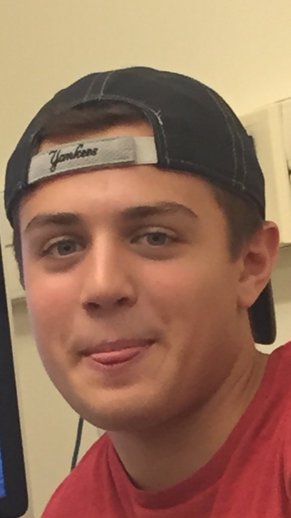 ltownrecbball's tweet photo. Player Profile
Charlie Fusari
170 Lbs
5'11
Projected Pick: 42nd
2014: Winner of the Ryan Leaf Bust of the Year Award https://t.co/HzoKI5njVa