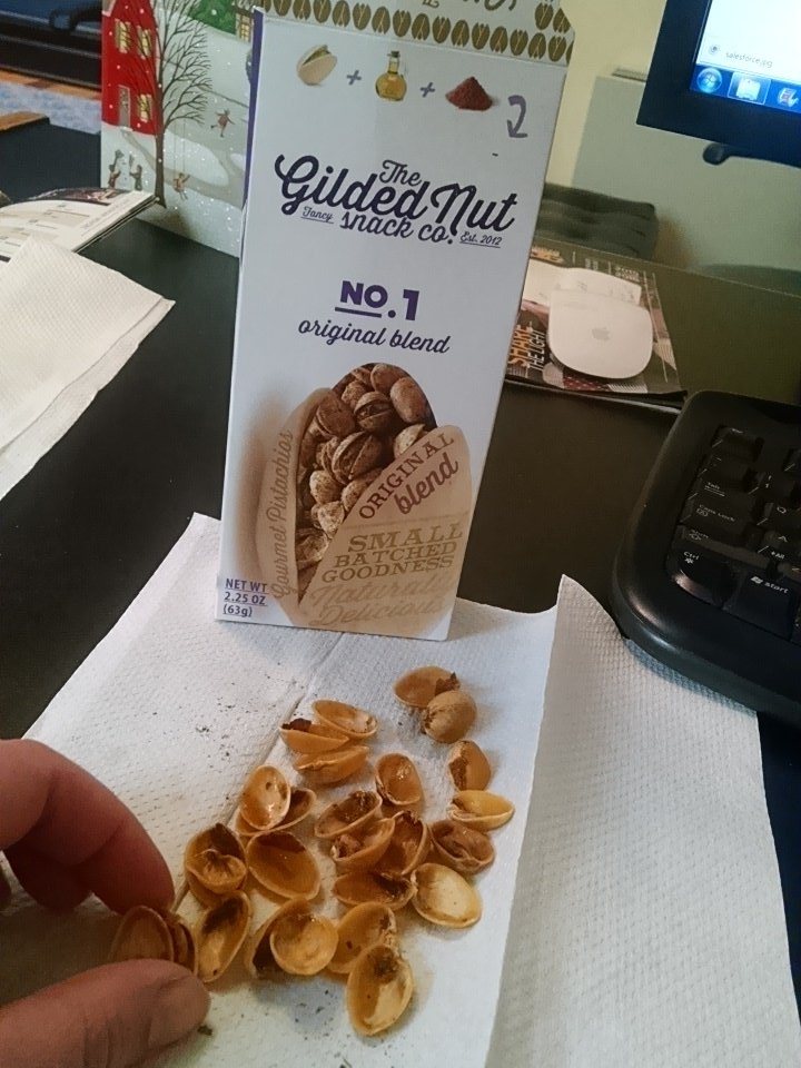 KatieMcCaskey's tweet photo. Enjoying @gildednut thanks to @KetoKrate. Not sharing with others... https://t.co/dTehyXTmsO