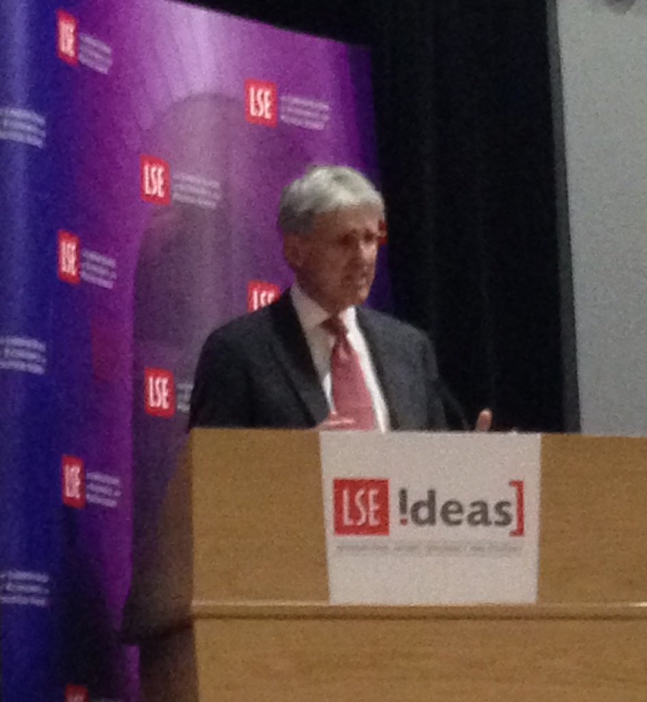 Hunter-gather societies were v.mobile & v.small, groups of about 12, with rarer meetings of more people #LSEMorris https://t.co/ybVd0clmSS