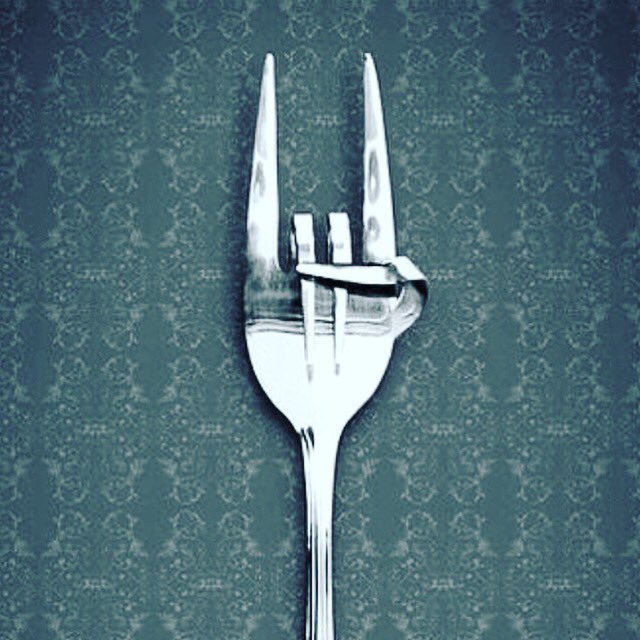 stealingeden's tweet image. Here is a fork to pay tribute to Dimebag Darrell who was assassinated this day in 2004. #RIPDime #RIPDimebagDarrell