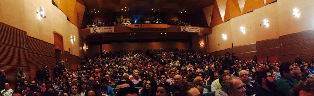 JorgeRguezPerez's tweet photo. Por si alguien tenía dudas @agarzon en #Cádiz lleno absoluto en el Palacio de Congresos #GarzonEnCádiz https://t.co/cdUyLPEtEX