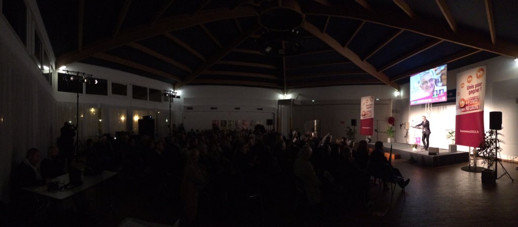 domroullet's tweet photo. @FBonneau2015 devant + de 200 personnes pour rappeler combien se battre pour nos valeurs, c être cohérent, être fort https://t.co/bOy9cAMnyH